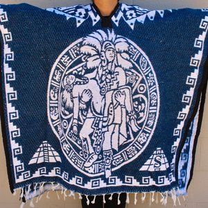 Aztec Calendar with Aztec poncho Gaban de Calendario Azteca Blue
